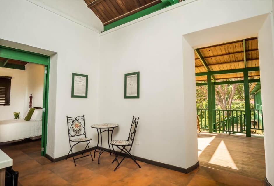Отель Hacienda Juanita Maricao Экстерьер фото